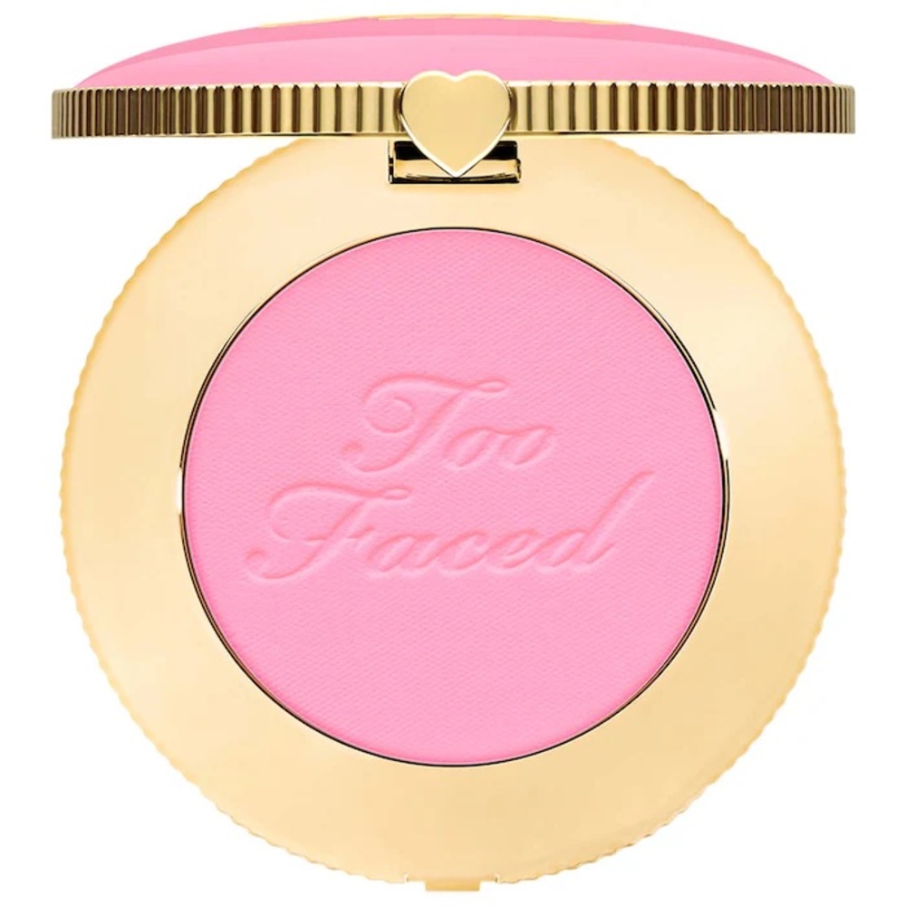 Brand new in box Too Faced
Cloud Crush Blurring Blush